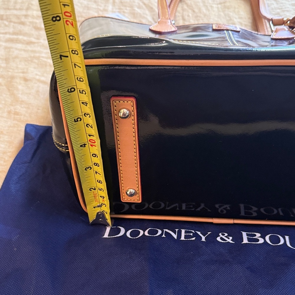 Dooney & Bourke patent leather tote - Picture 7 of 17